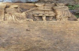 Yağmur “roma mezar” taşlarını ortaya çıkardı