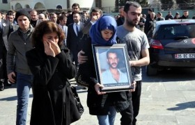 Acılı baba konuştu: Ben CHP’liyim, oğlum MHP’li suç mu?