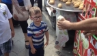 Küçük çocuğun Maraş dondurmacısıyla imtihanı